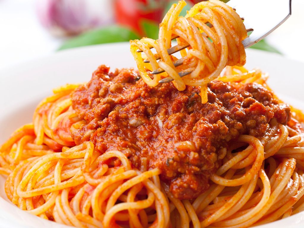 Cách làm mì spaghetti sốt cà chua thịt bò
